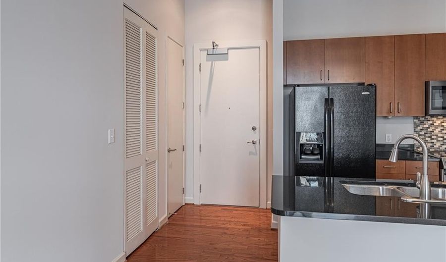 711 Cosmopolitan Dr NE 436, Atlanta, GA 30324 - 2 Beds, 2 Bath