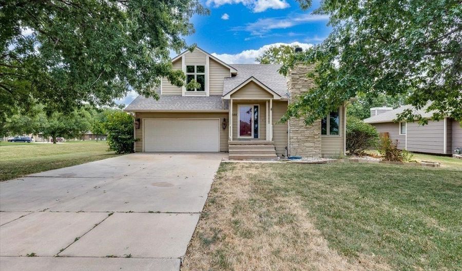 444 Greenvalley Dr, Andover, KS 67002 - 4 Beds, 4 Bath