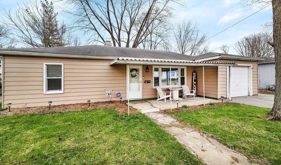 402 E Kankakee River Dr, Wilmington, IL 60481 - 3 Beds, 1 Bath