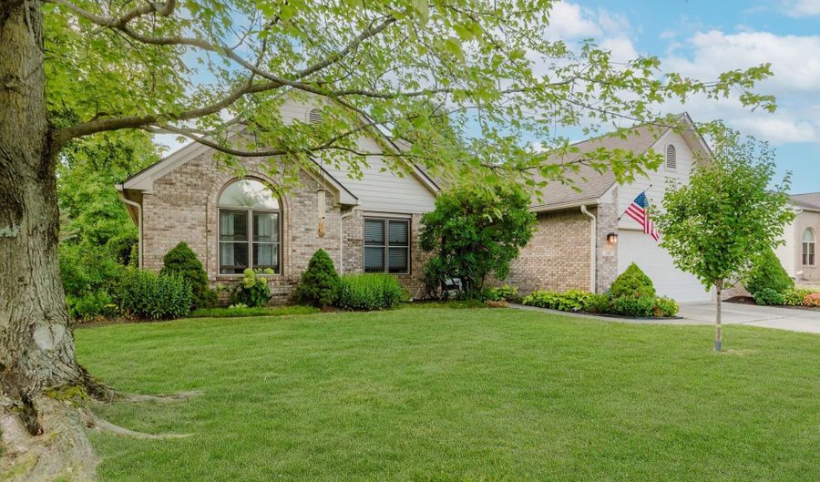 1260 Runningbrook Dr, Avon, IN 46123 - 3 Beds, 2 Bath