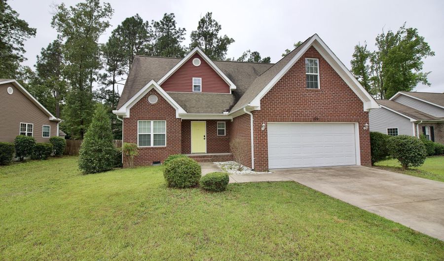 129 Lori Ln, Aberdeen, NC 28315 - 3 Beds, 3 Bath