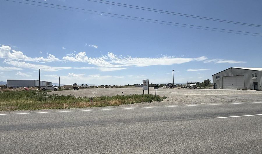 271 W Highway 30, Burley, ID 83318 - 0 Beds, 0 Bath