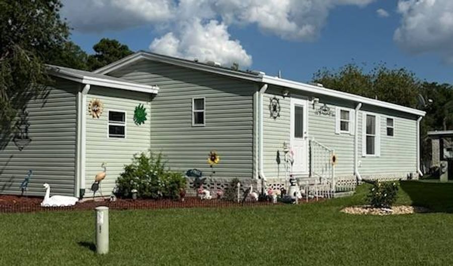 692 Tulip Cir E, Auburndale, FL 33823 - 2 Beds, 2 Bath