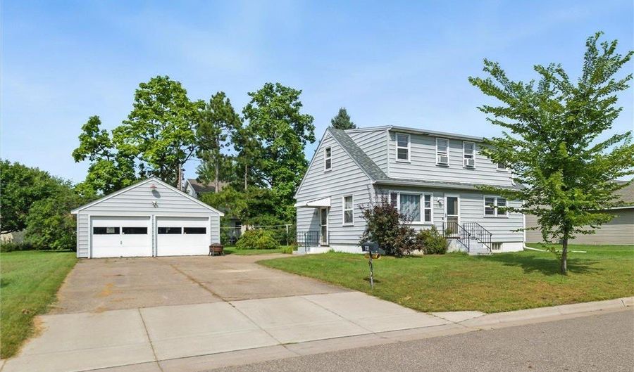 721 Harrison St, Anoka, MN 55303 - 4 Beds, 3 Bath