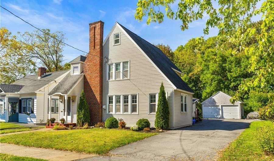 2812 Ogden Pl, Utica, NY 13501 - 3 Beds, 2 Bath