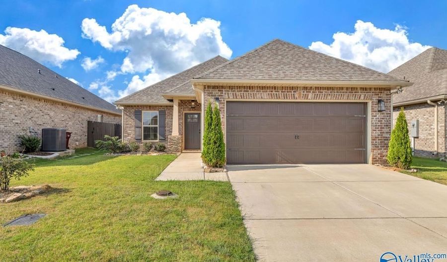 26191 Cold Creek Dr, Athens, AL 35613 - 3 Beds, 2 Bath
