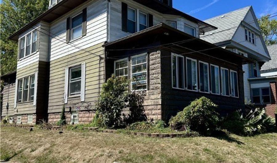 132 Beck Ave 2, Akron, OH 44302 - 1 Beds, 1 Bath