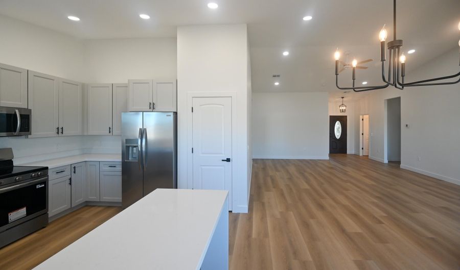 11050 W CABORCA Dr 10, Arizona City, AZ 85123 - 4 Beds, 4 Bath