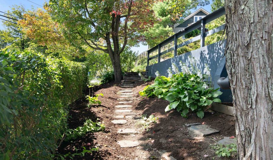 219 High St 3, Brattleboro, VT 05301 - 1 Beds, 1 Bath