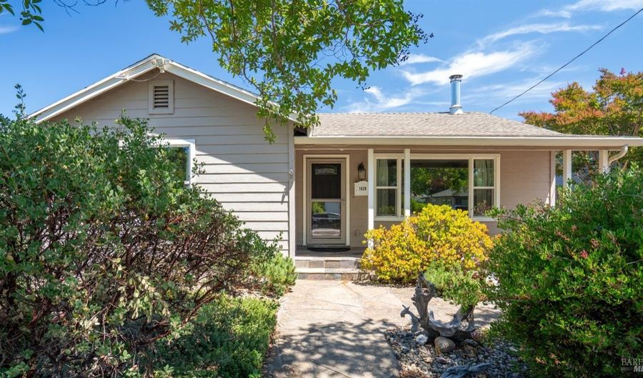 1820 Orchard St, Santa Rosa, CA 95404 - 3 Beds, 1 Bath