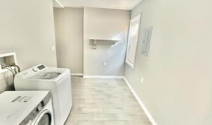 132 N Tennessee Ave, Atlantic City, NJ 08401 - 8 Beds, 3 Bath
