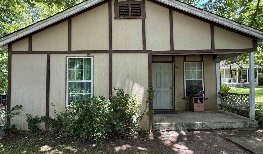 613 Owens Ave SW, Attalla, AL 35954 - 2 Beds, 1 Bath