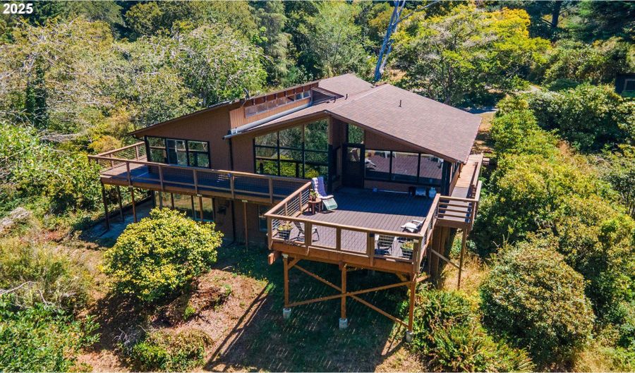 705 OHIO Ave NE, Bandon, OR 97411 - 4 Beds, 3 Bath