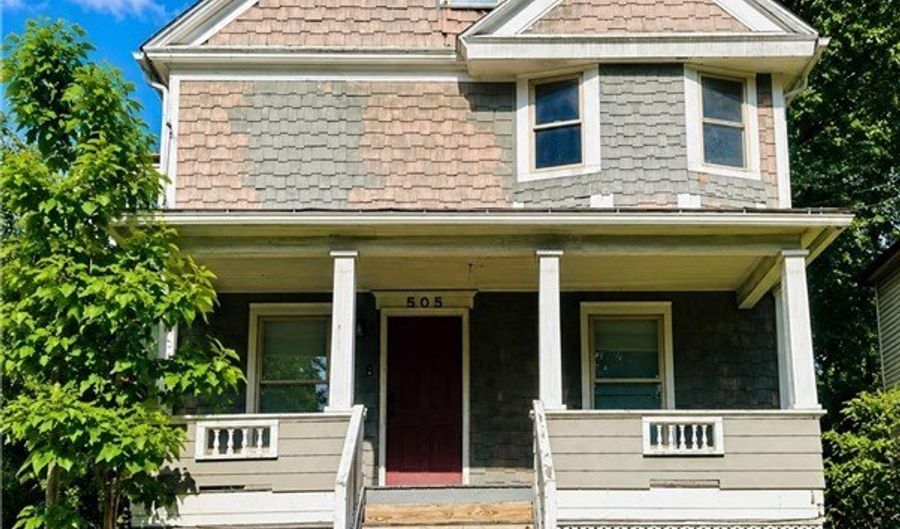 505 Rentschler St, Akron, OH 44304 - 4 Beds, 2 Bath
