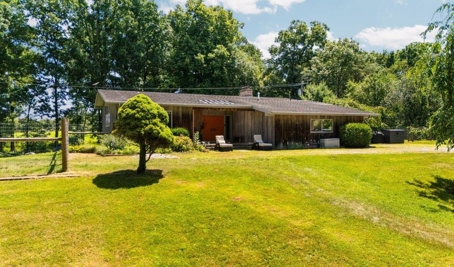 3910 Tubbs Rd, Ann Arbor, MI 48103 - 4 Beds, 3 Bath