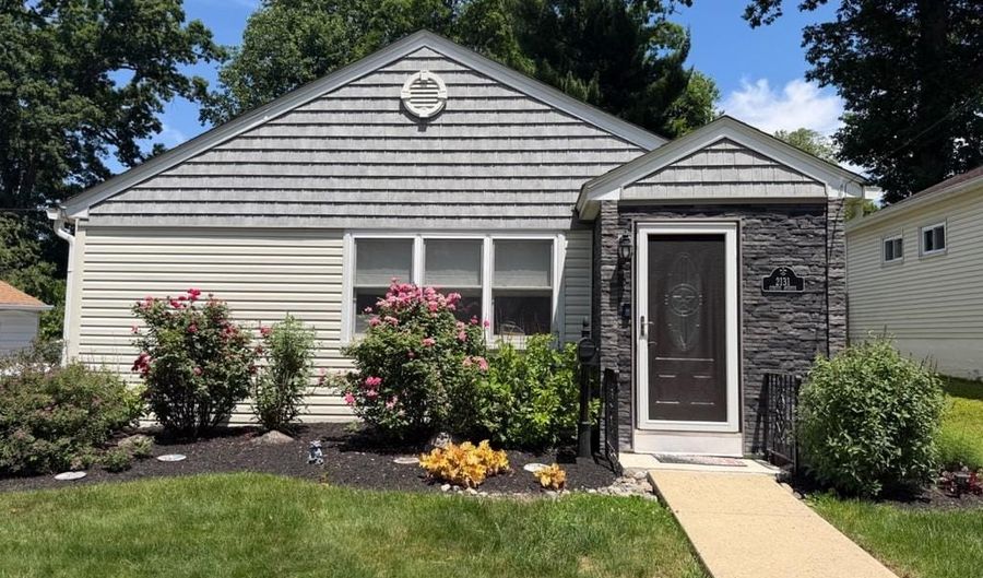 2131 CURTIS Ave, Abington, PA 19001 - 4 Beds, 2 Bath