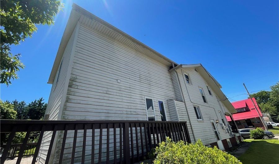 870 S Haines Ave, Alliance, OH 44601 - 4 Beds, 2 Bath