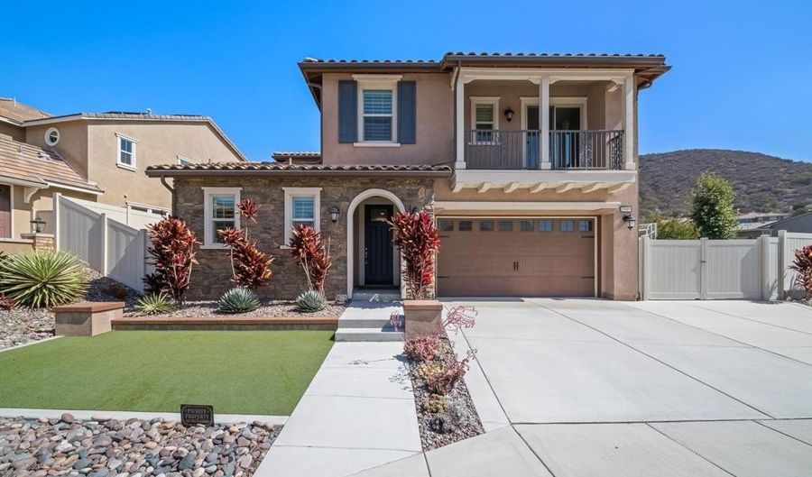 35909 Shetland Hls E, Fallbrook, CA 92028 - 5 Beds, 6 Bath