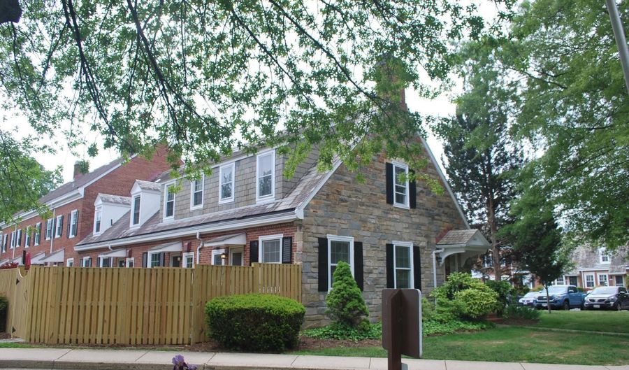 3417 S UTAH St, Arlington, VA 22206 - 1 Beds, 2 Bath