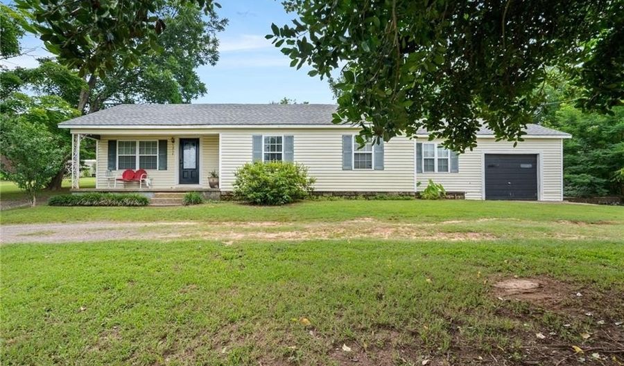 1317 Highway 9a, Arkoma, OK 74901 - 3 Beds, 1 Bath