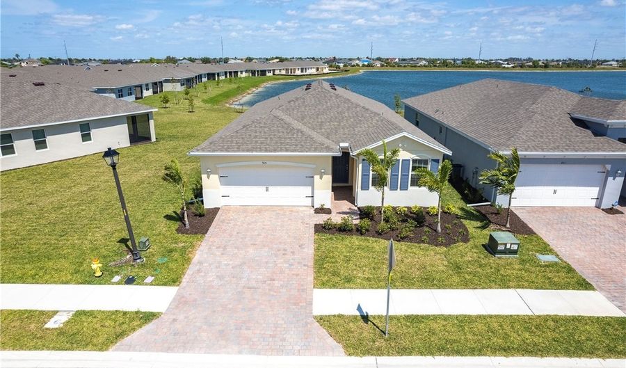 915 Stonewater Lake Ter, Cape Coral, FL 33993 - 4 Beds, 2 Bath