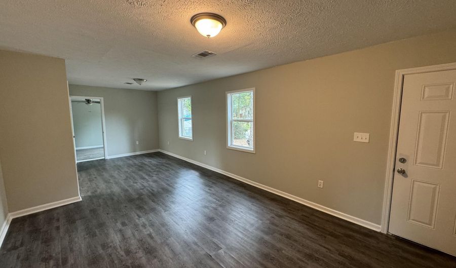 742 Montclair Pl, Jackson, MS 39206 - 4 Beds, 2 Bath