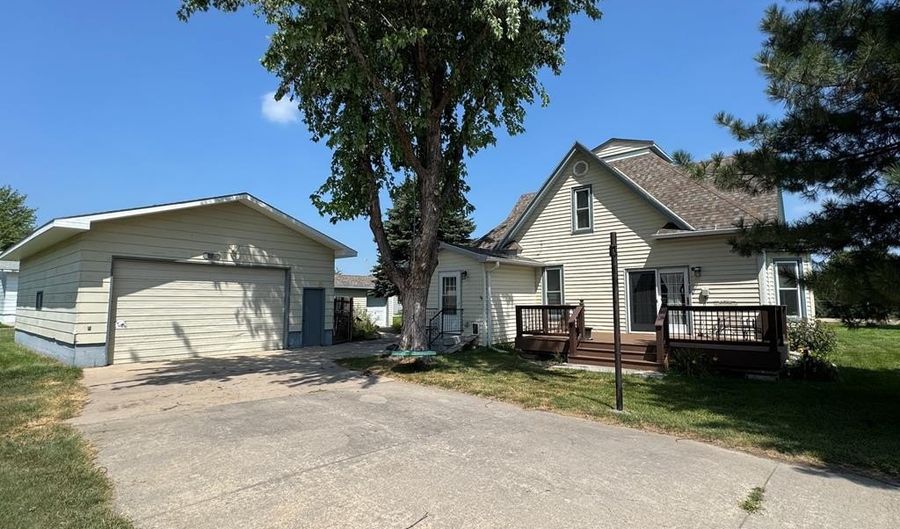 304 W 3rd, Alda, NE 68810 - 4 Beds, 2 Bath