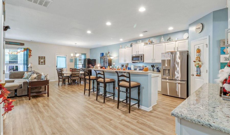 15 Tugaloo Dr, Beaufort, SC 29906 - 4 Beds, 3 Bath