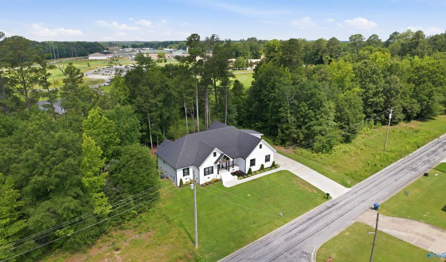 116 Bowery Ln, Albertville, AL 35950 - 4 Beds, 3 Bath