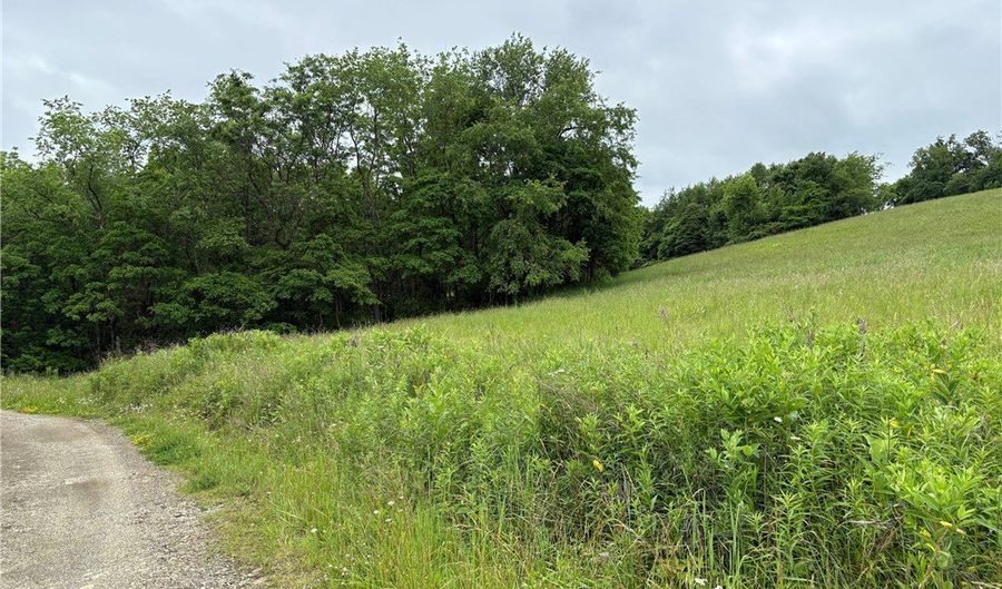 000 Weimer Rd, Allegheny Twp., PA 15656 - 0 Beds, 0 Bath