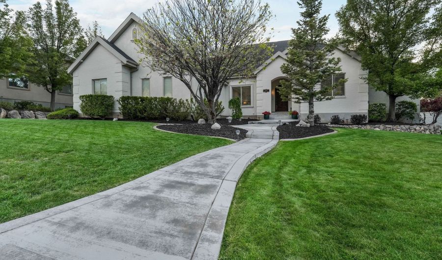 584 S SILVER, Alpine, UT 84004 - 7 Beds, 5 Bath