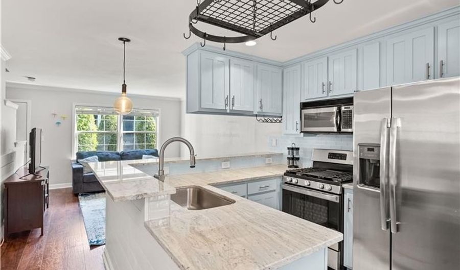2232 Dunseath Ave NW 404, Atlanta, GA 30318 - 2 Beds, 2 Bath
