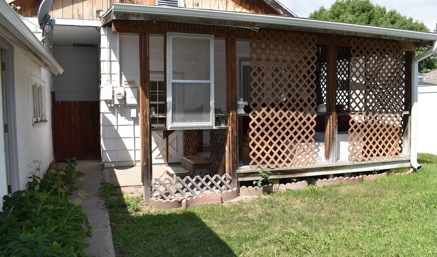 917 Missouri, Alliance, NE 69301 - 3 Beds, 2 Bath
