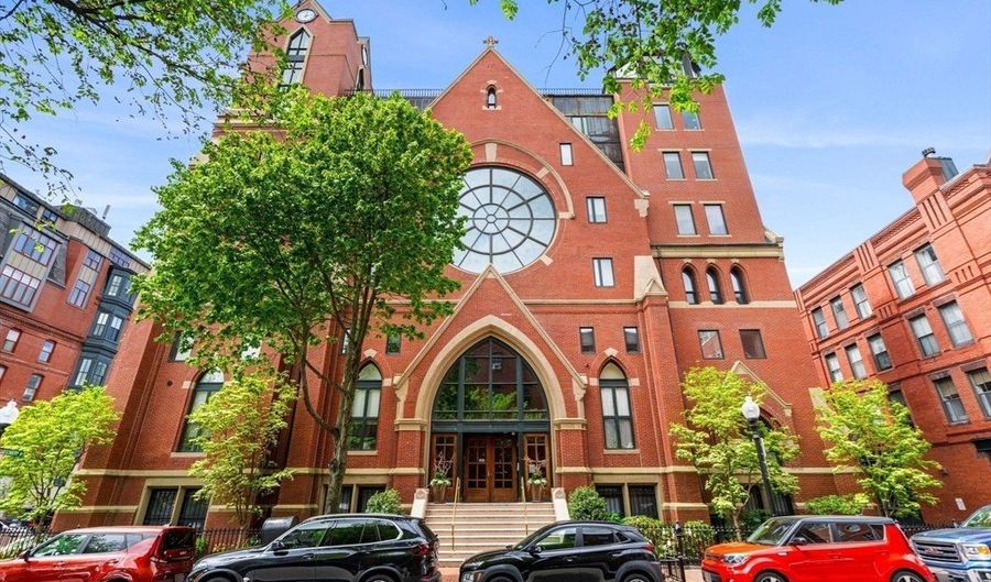 2 Clarendon St 102, Boston, MA 02116 - 2 Beds, 2 Bath