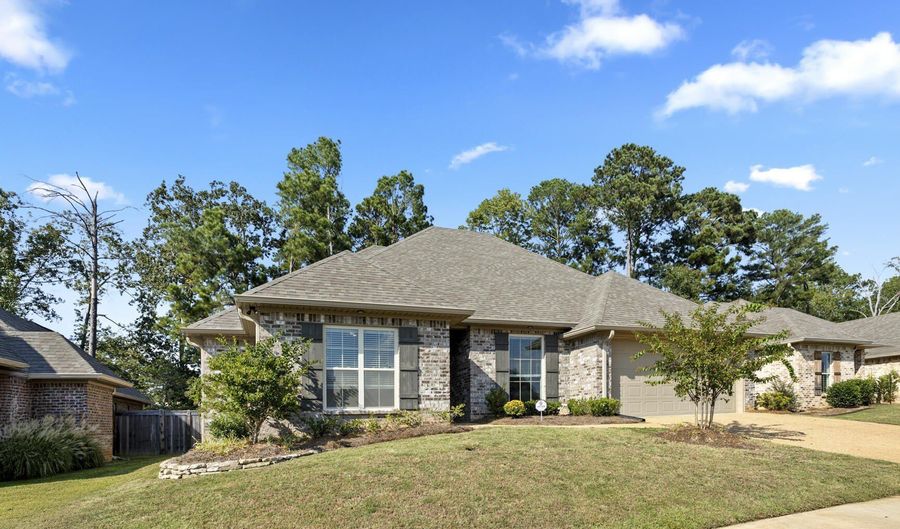 258 Hidden Hills Pkwy, Brandon, MS 39047 - 3 Beds, 2 Bath