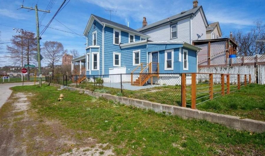 218 Stanley Ave, Cincinnati, OH 45226 - 3 Beds, 2 Bath