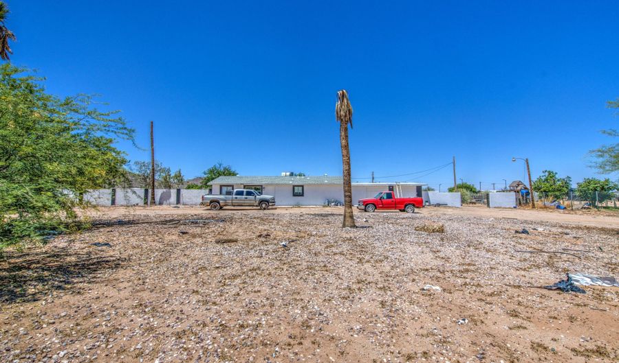 7788 W LAKE MICHIGAN Dr, Casa Grande, AZ 85194 - 4 Beds, 2 Bath