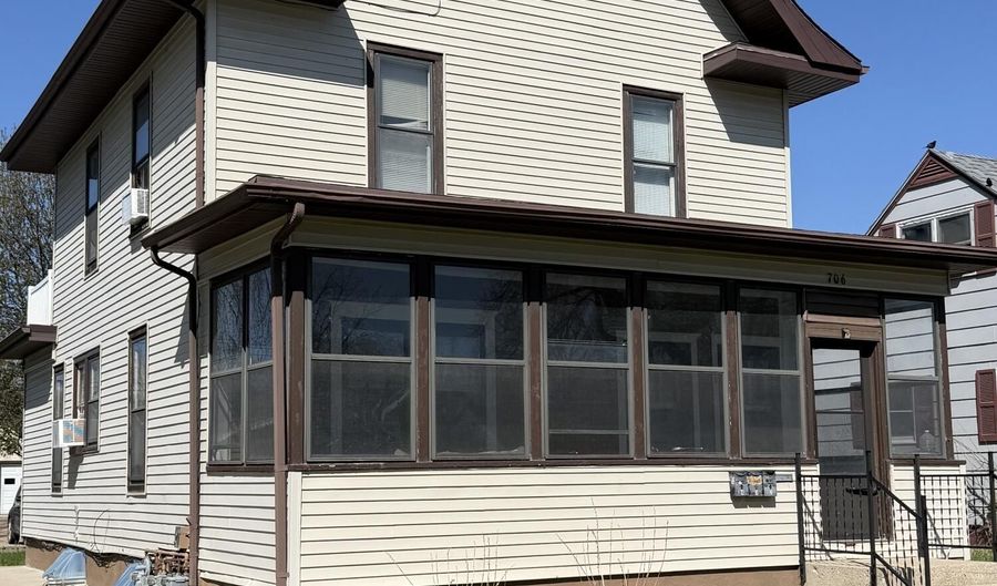 706 S 9th St, Aberdeen, SD 57401 - 0 Beds, 0 Bath