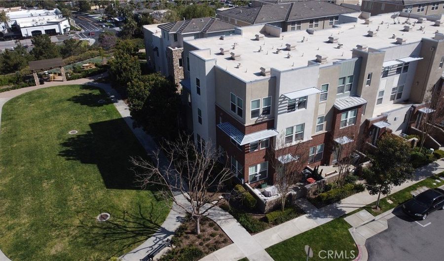 77 Brownstone Way 147, Aliso Viejo, CA 92656 - 3 Beds, 3 Bath