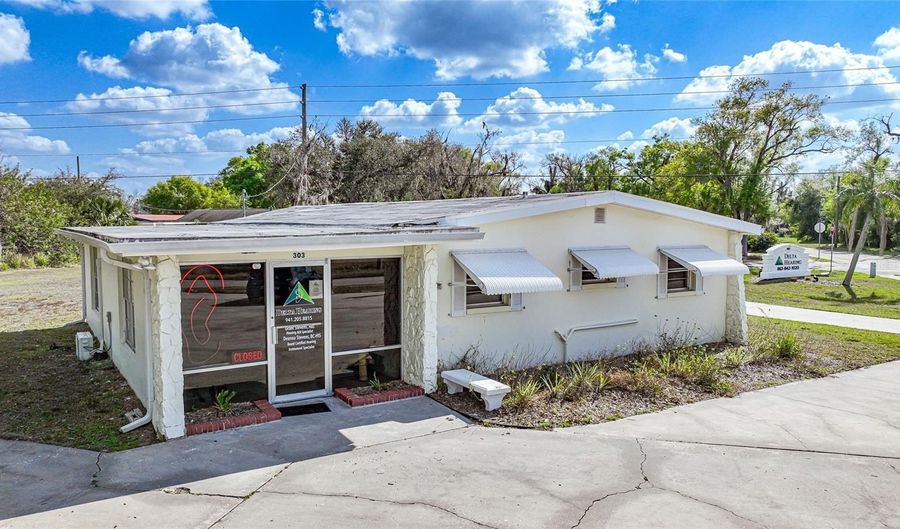 303 E GIBSON St, Arcadia, FL 34266 - 0 Beds, 0 Bath