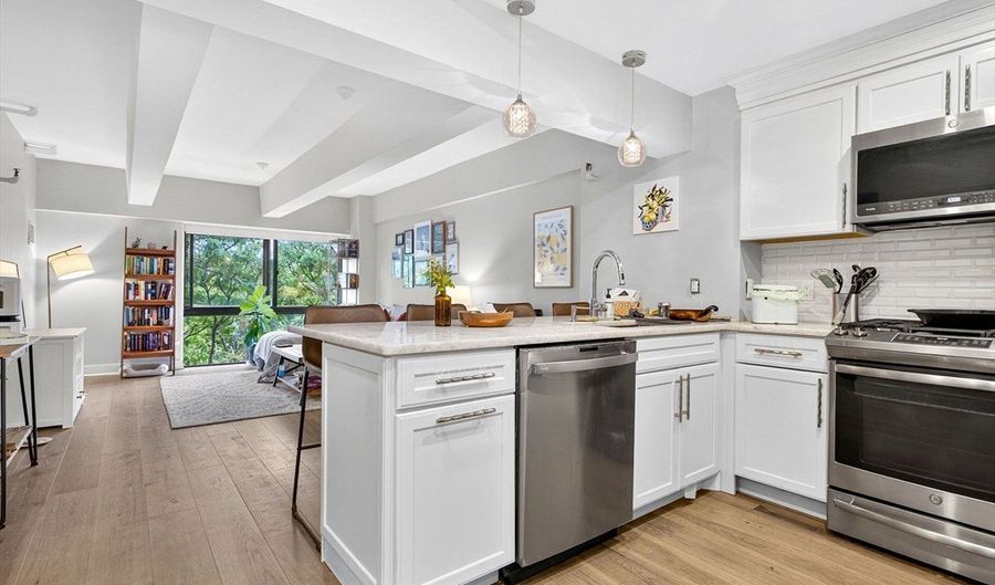 42 8th St 1411, Boston, MA 02129 - 2 Beds, 2 Bath