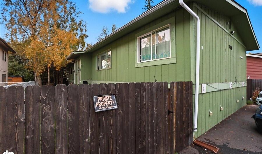740 N Bragaw St, Anchorage, AK 99508 - 9 Beds, 4 Bath