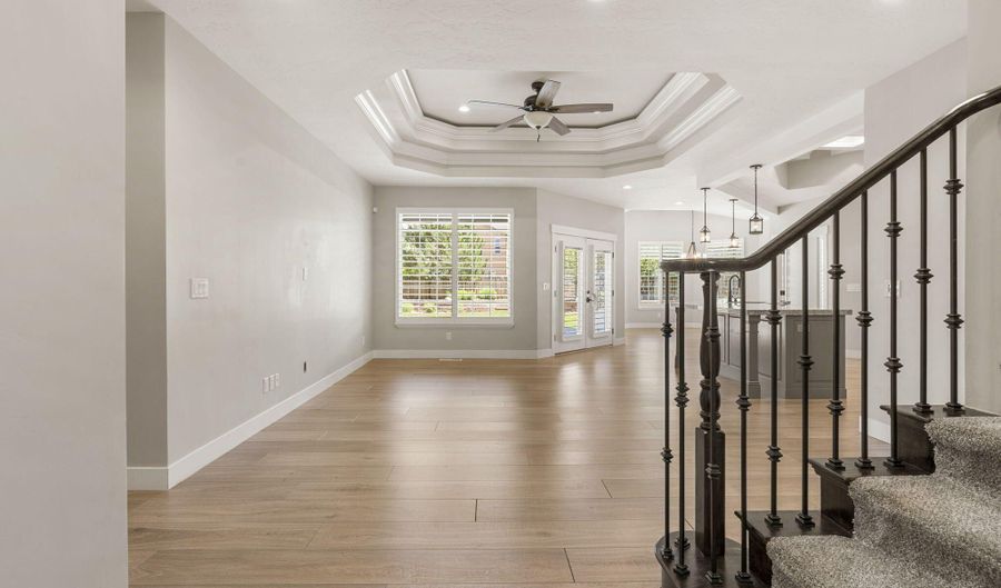 1009 S Laurie Ln, Cedar City, UT 84720 - 6 Beds, 5 Bath