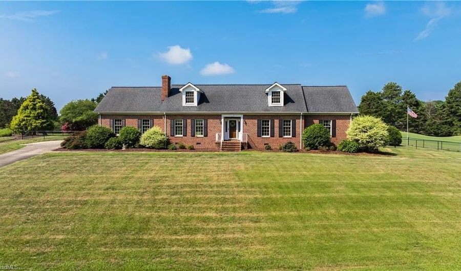 456 Nassau Trl, Asheboro, NC 27205 - 3 Beds, 2 Bath
