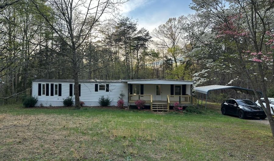 445 Jessteen Ln, Bassett, VA 24055 - 4 Beds, 3 Bath