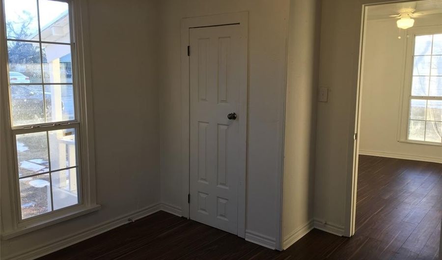 302 N 14th, Abilene, TX 79601 - 2 Beds, 1 Bath