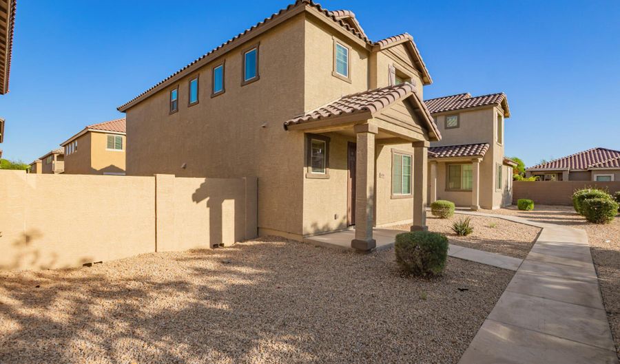 909 E AGUA FRIA Ln, Avondale, AZ 85323 - 3 Beds, 3 Bath
