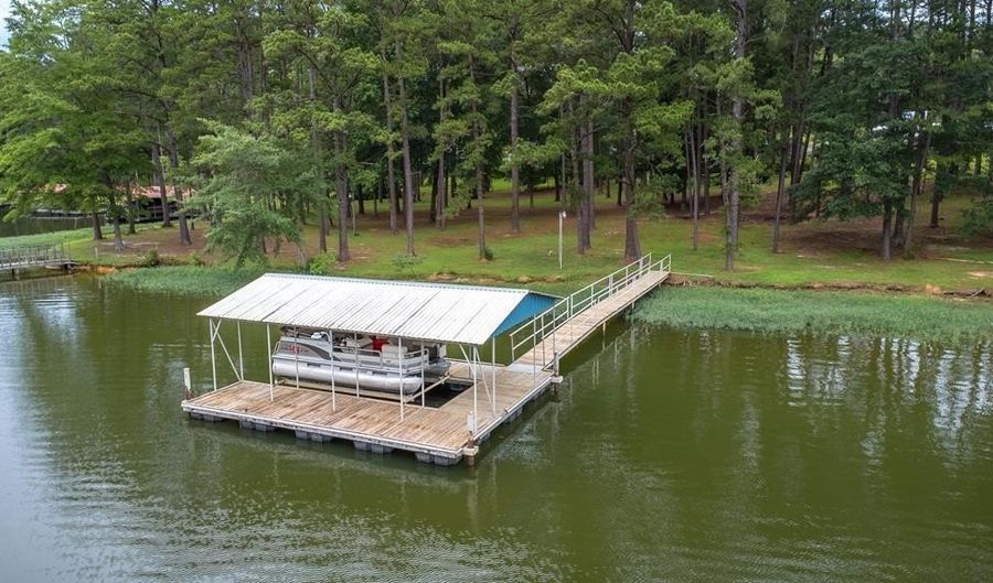 558 Galaxy Dr N, Abbeville, AL 36310 - 3 Beds, 2 Bath