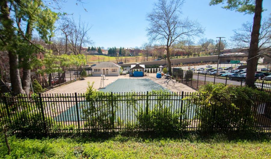 1210 N TAFT St 201, Arlington, VA 22201 - 2 Beds, 1 Bath