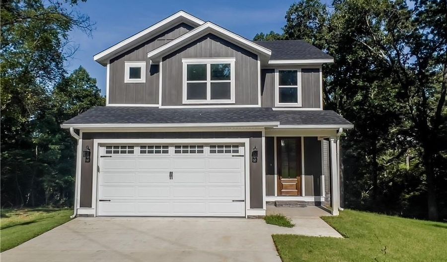 8 Rearsby Ln, Bella Vista, AR 72715 - 2 Beds, 3 Bath
